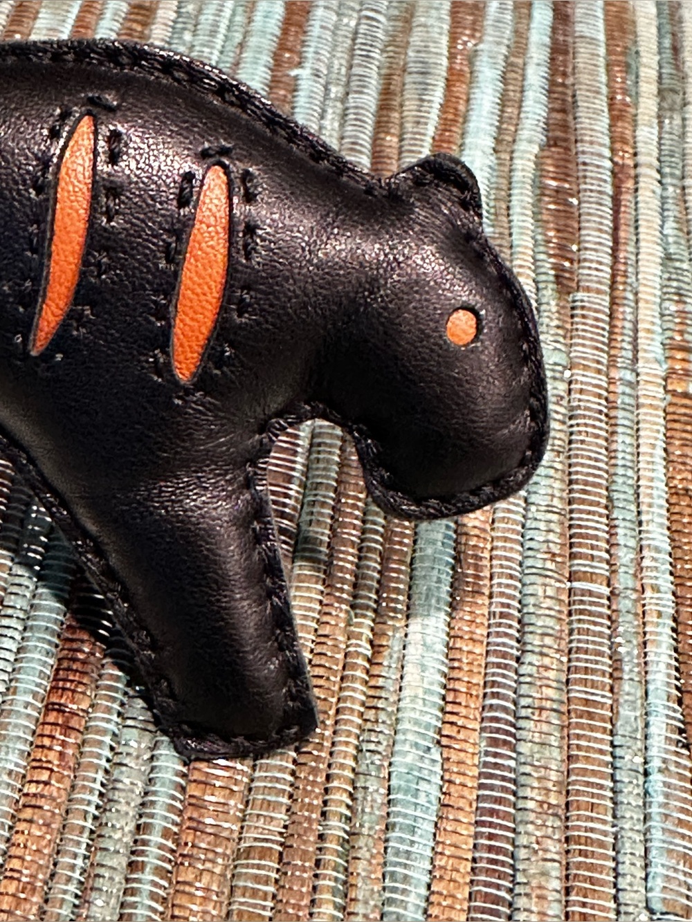 Hermès Black and Sesame Milo Lambskin Rooroo Charm - Picture 5 of 7